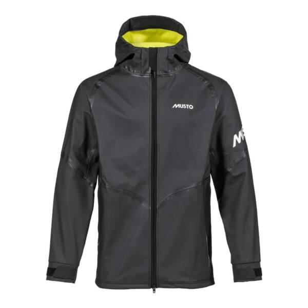 Giacca con cappuccio Musto Champ Aqua uomo nera, vista frontale completa con zip, cappuccio regolabile e tasche laterali con chiusura a zip.