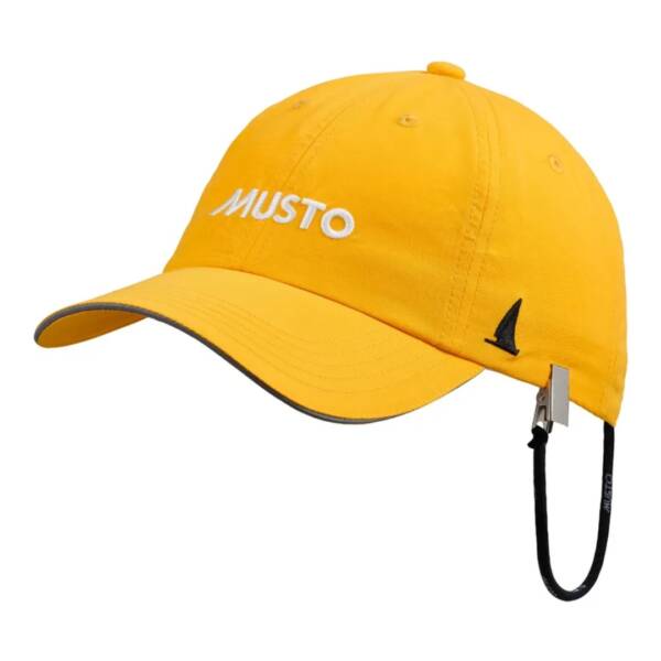 Cappellino ad asciugatura rapida Musto Essential Crew con protezione UV UPF 40+ e clip di fissaggio, colore gold