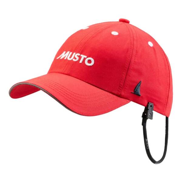 Cappellino ad asciugatura rapida Musto Essential Crew con protezione UV UPF 40+ e clip di fissaggio, colore red