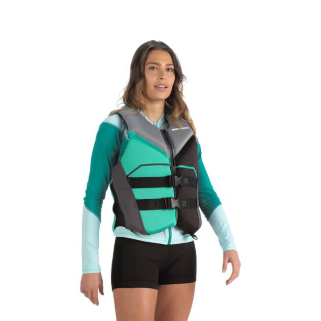 Giubbotto salvagente Sea-Doo PFD Freedom unisex in ecoprene teal, con zip frontale, inserti segmentati, anello posteriore e comfort lombare integrato.